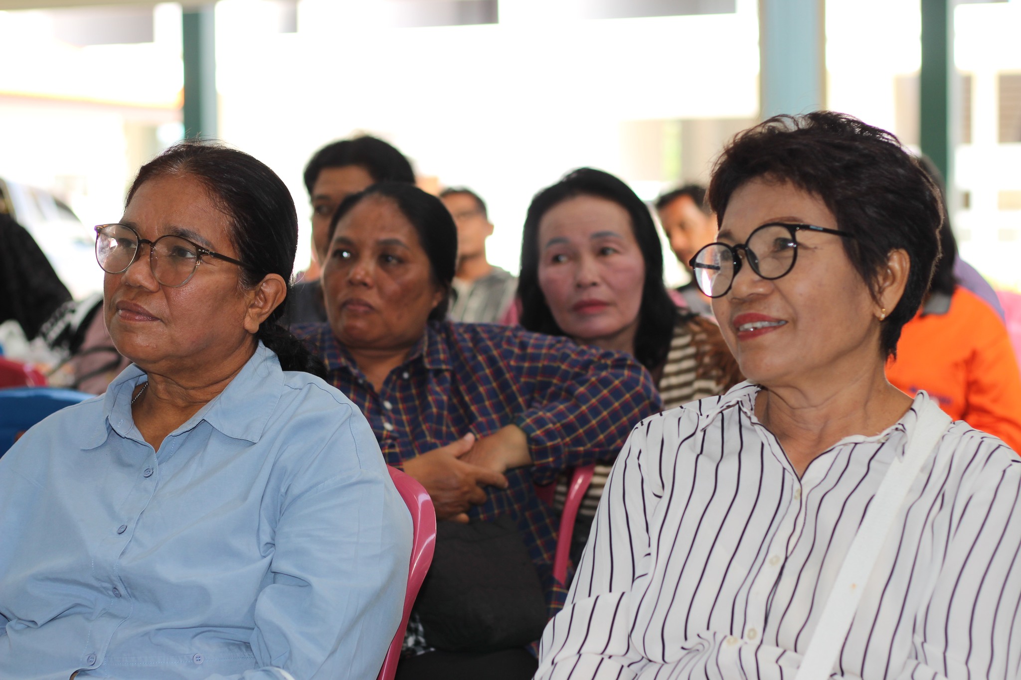 title - วันอังคารที่ 16 ธันวาคม พ.ศ. 2568 นายนิกร ไพริน ปฏิรูปที่ดินจังหวัดชุมพร มอบหมายให้ นางสาวเกศินี บุญสม นักวิชาการปฏิรูปที่ดินชำนาญการ จัดฝึกอบรมเกษตรกรโครงการส่งเสริมและพัฒนาอาชีพเพื่อแก้ไขปัญหาที่ดินทำกินของเกษตรกร กิจกรรมส่งเสริมและพัฒนาอาชีพเพื่อแก้ไขปัญหาที่ดินทำกินของเกษตรกร ปีงบประมาณ พ.ศ. 2569 หลักสูตรที่ 1 การจัดทำและสรุปทบทวนแผนชุมชน